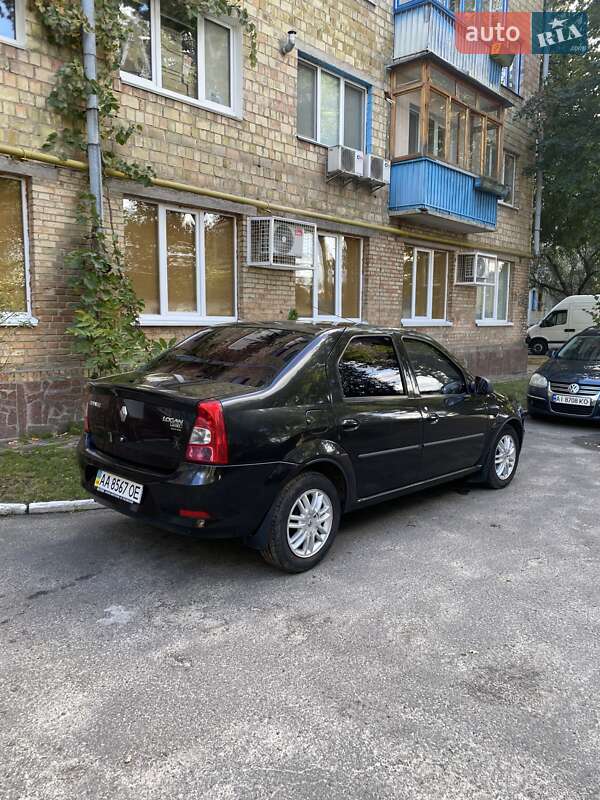 Седан Renault Logan 2011 в Киеве