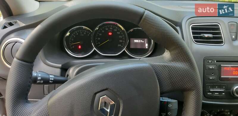 Седан Renault Logan 2013 в Харькове