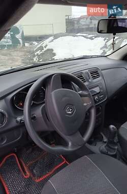 Седан Renault Logan 2013 в Львове