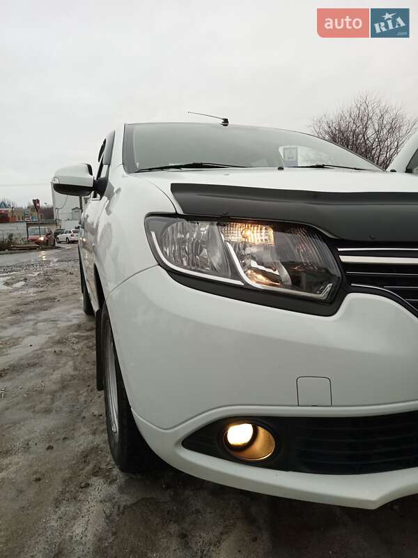 Седан Renault Logan 2013 в Львові фото 20 Седан Renault Logan 2013 в Львові