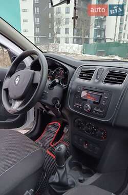 Седан Renault Logan 2013 в Львове