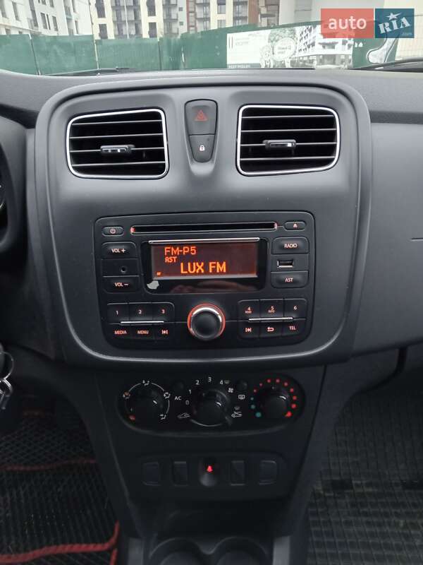 Седан Renault Logan 2013 в Львові фото 34 Седан Renault Logan 2013 в Львові