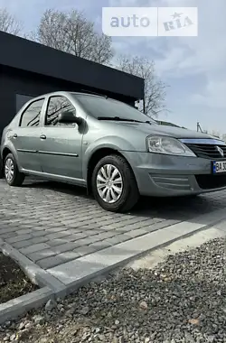 Renault Logan 2011