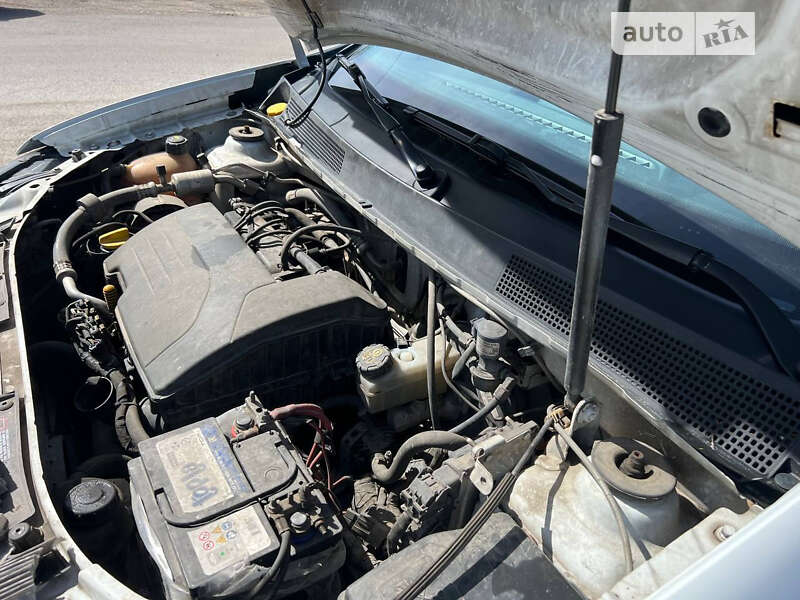 Седан Renault Logan 2016 в Львові