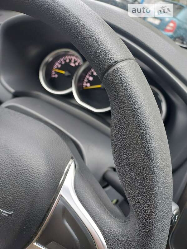 Седан Renault Logan 2020 в Киеве