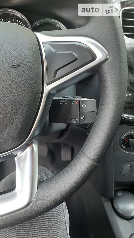 Седан Renault Logan 2020 в Киеве