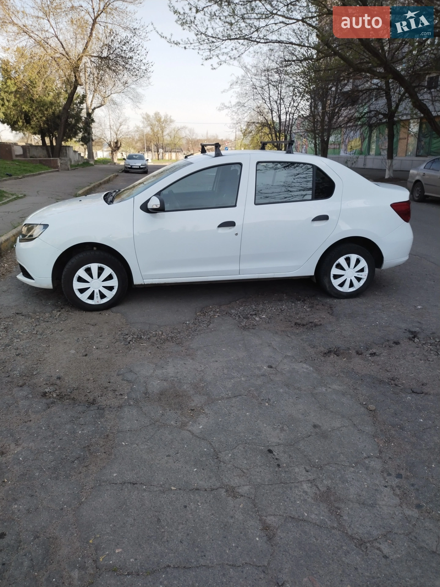 2013 Renault Logan - мініатюра 15