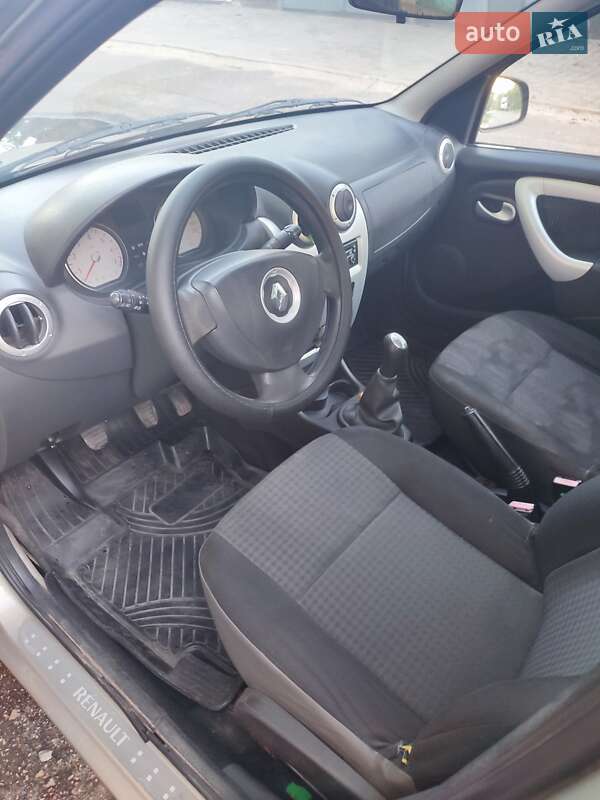 Універсал Renault Logan 2010 в Харкові