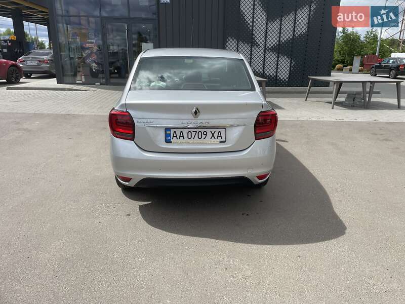 Седан Renault Logan 2018 в Киеве