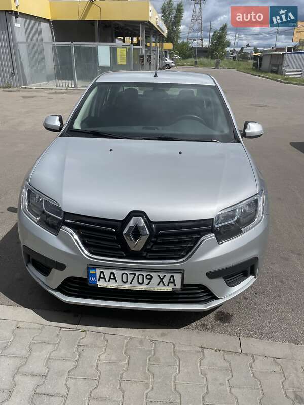 Седан Renault Logan 2018 в Киеве