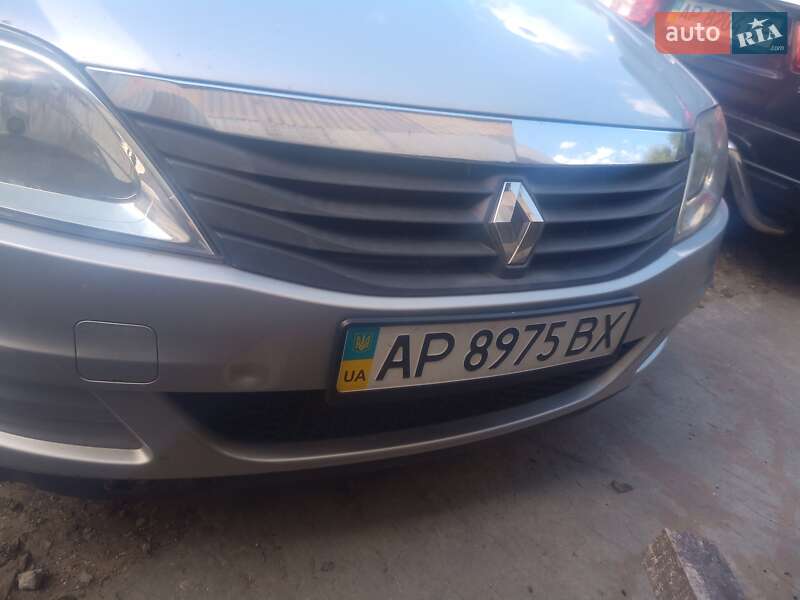 Седан Renault Logan 2010 в Запоріжжі