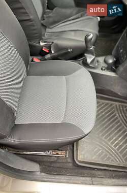 Седан Renault Logan 2015 в Харкові