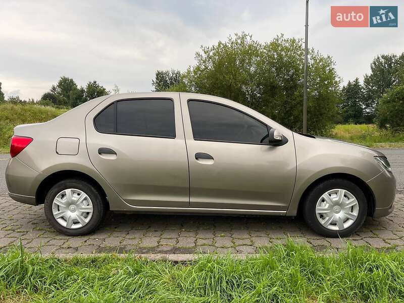 Седан Renault Logan 2015 в Харкові