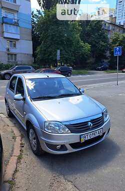 Седан Renault Logan 2011 в Киеве