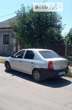 Седан Renault Logan 2010 в Рені