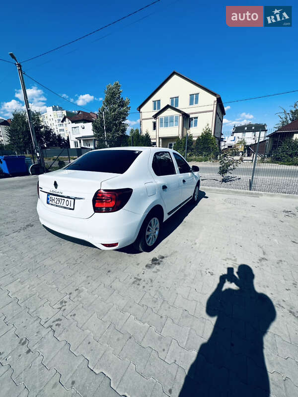 Седан Renault Logan 2019 в Петропавлівській Борщагівці
