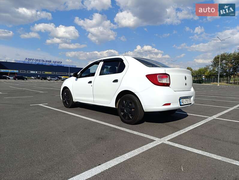 Седан Renault Logan 2013 в Днепре