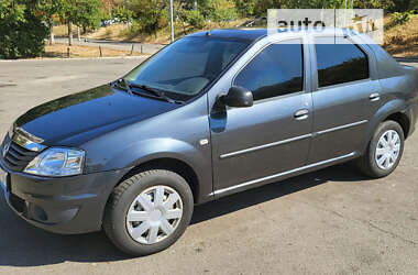 Седан Renault Logan 2010 в Киеве