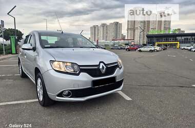 Седан Renault Logan 2013 в Киеве