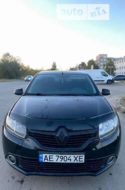 Седан Renault Logan 2013 в Дніпрі