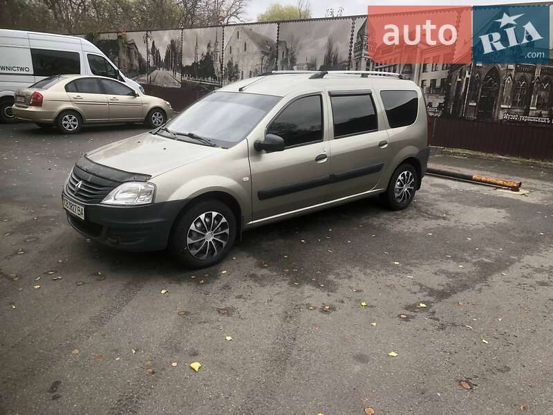 Універсал Renault Logan 2010 в Чернігові