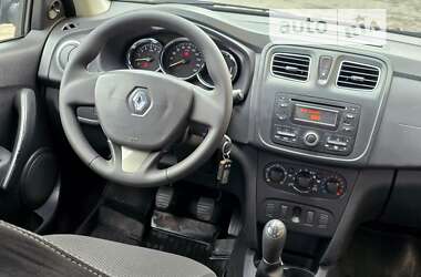 Седан Renault Logan 2013 в Харкові