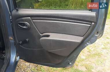 Седан Renault Logan 2011 в Яремче