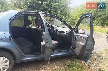 Седан Renault Logan 2011 в Яремче