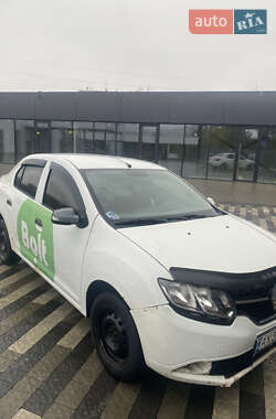 Седан Renault Logan 2013 в 