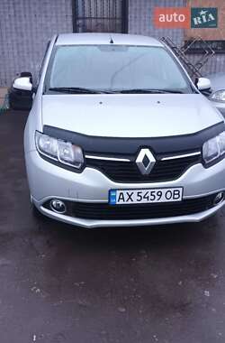 Седан Renault Logan 2013 в Лозовій