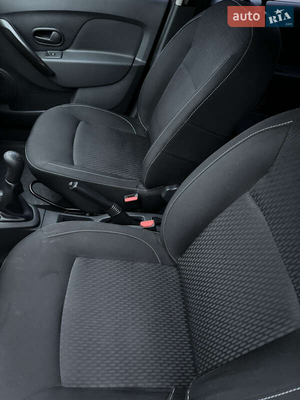 Седан Renault Logan 2018 в Запорожье фото 15 Седан Renault Logan 2018 в Запорожье