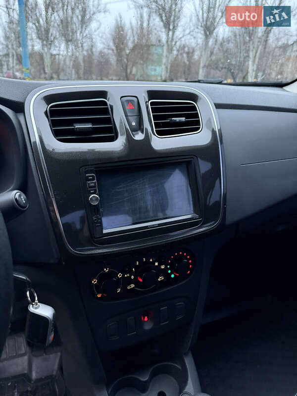 Седан Renault Logan 2018 в Запорожье фото 13 Седан Renault Logan 2018 в Запорожье