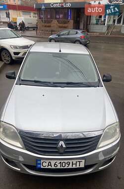 Седан Renault Logan 2010 в Умані