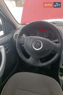 Седан Renault Logan 2012 в Турці