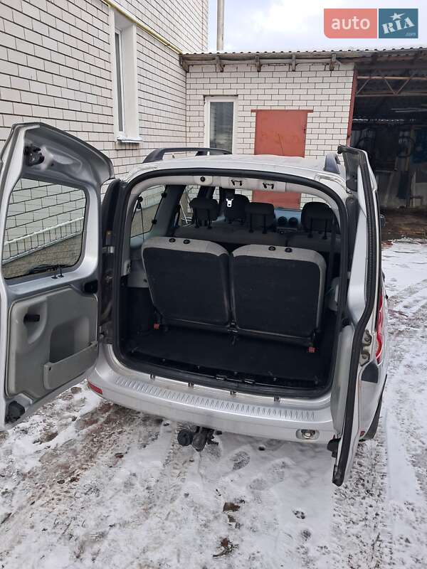 Универсал Renault Logan 2010 в Житомире