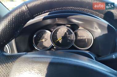 Седан Renault Logan 2014 в 