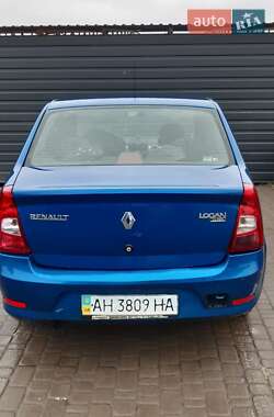 Седан Renault Logan 2010 в Ірпені