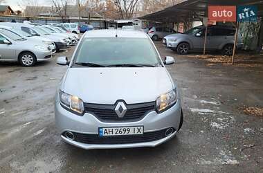 Седан Renault Logan 2013 в Днепре