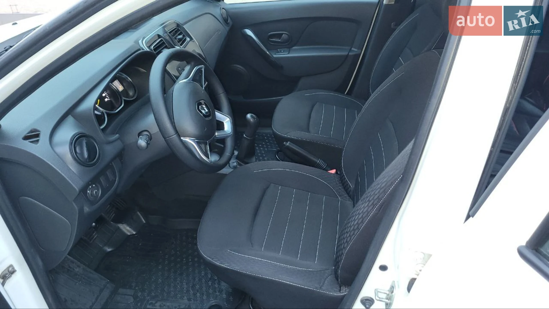 2021 Renault Logan - мініатюра 6