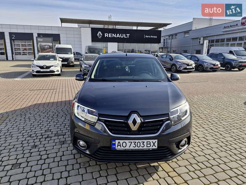 Седан Renault Logan 2019 в 