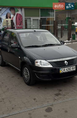 Седан Renault Logan 2010 в Киеве