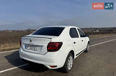 Седан Renault Logan 2017 в 