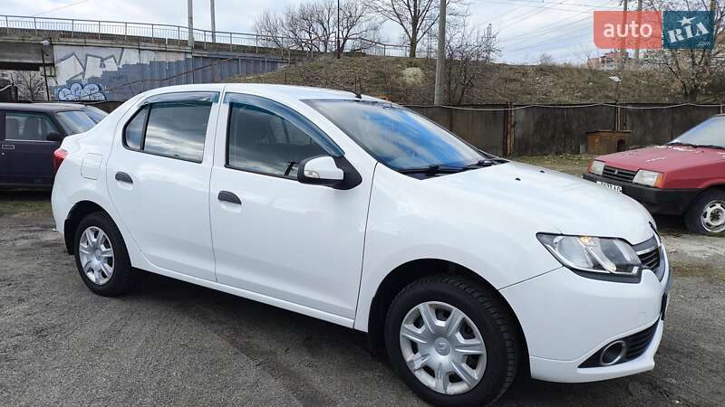 Renault Logan 2013
