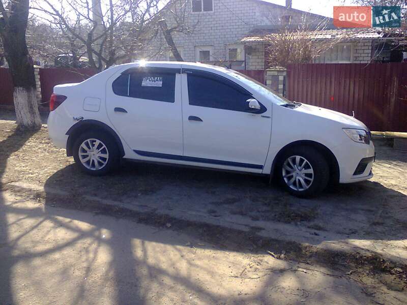 Седан Renault Logan 2021 в Каневе