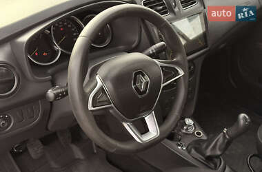 Седан Renault Logan 2019 в 