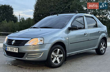 Седан Renault Logan 2011 в Тиврову