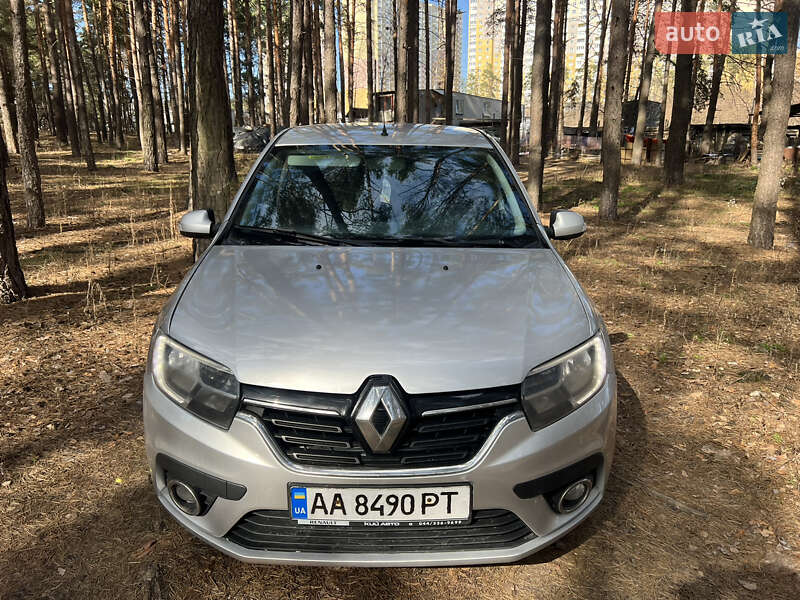 Renault Logan 2017