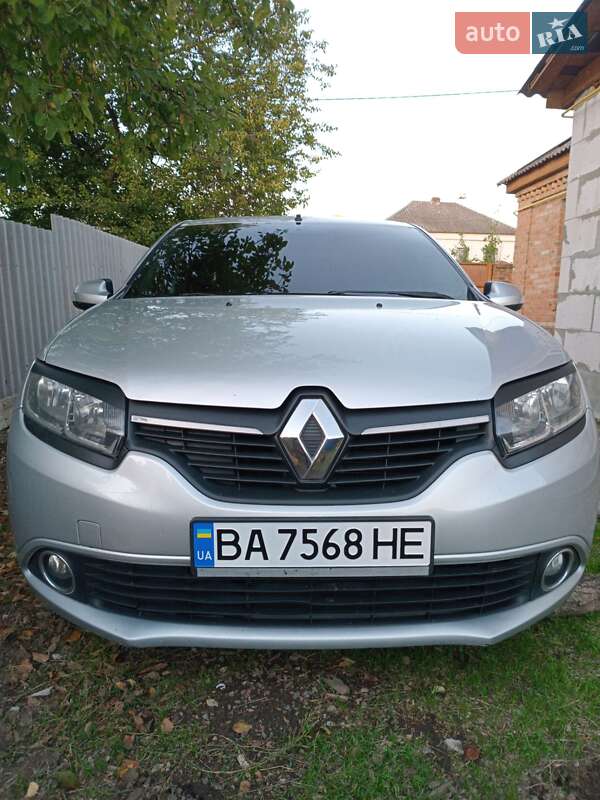 Renault Logan 2013 Renault Logan 2013