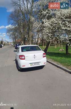 Седан Renault Logan 2015 в 