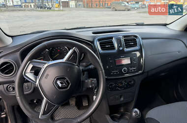 Седан Renault Logan 2019 в 